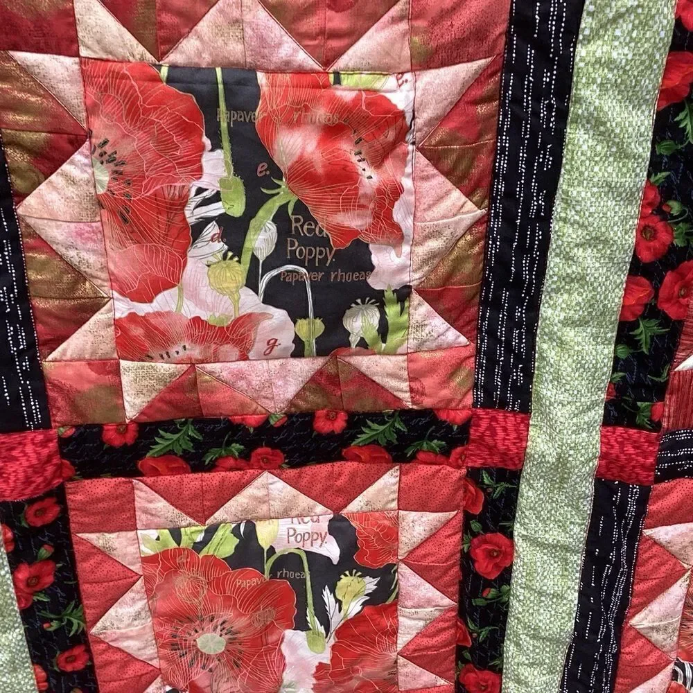NWT. Hand Crafted Poppies in the Field Quilt